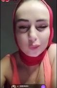 Biricik ifşa dildo show Türbanlı