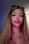 HelloDespina Ceydaria Bikinilerle dışarıya çıktı